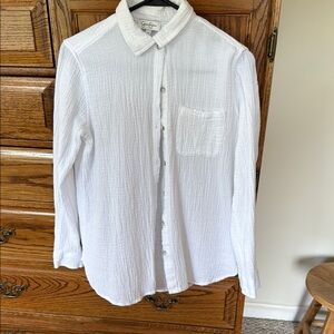 Classic White Women’s Shirt